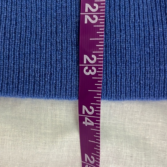 NEW J Crew Cashmere classic-fit crewneck sweater!!! - Picture 4 of 4